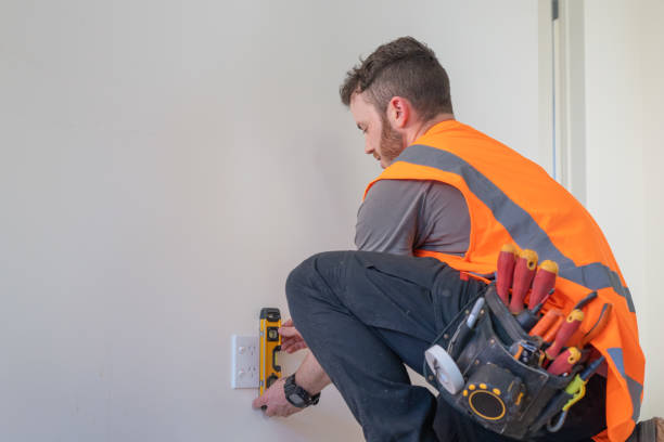 Best Circuit Breaker Repair  in East Wenatchee, WA