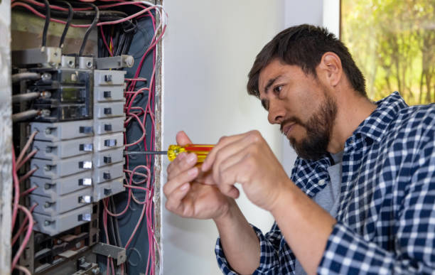 Best Local Electrician Companies  in East Wenatchee, WA